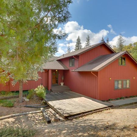 Pet-Friendly Escape With Game Room And Fire Pit! North Fork Eksteriør bilde