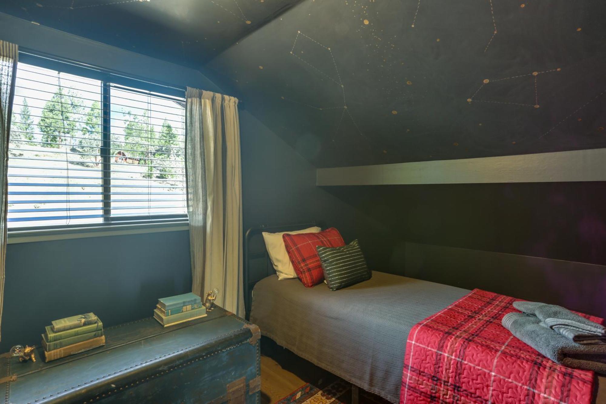 Pet-Friendly Escape With Game Room And Fire Pit! North Fork Eksteriør bilde