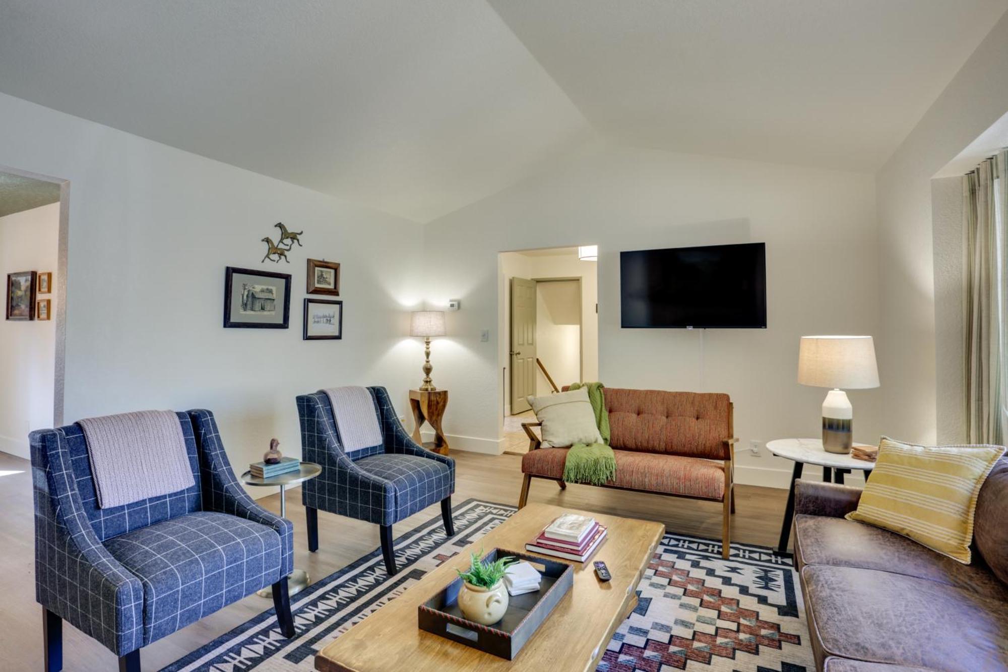 Pet-Friendly Escape With Game Room And Fire Pit! North Fork Eksteriør bilde