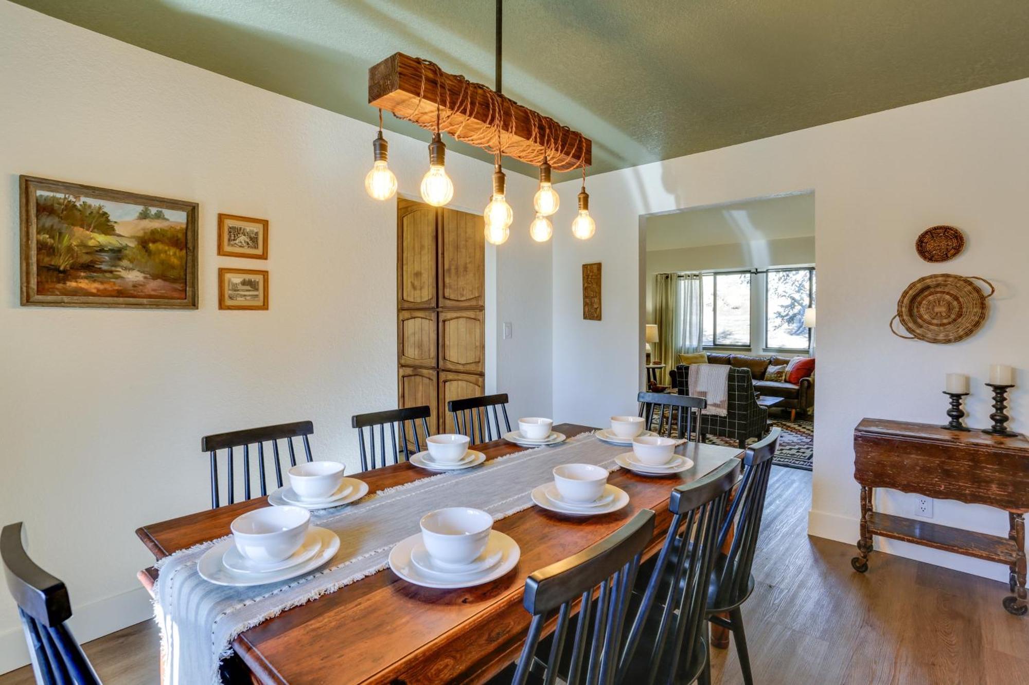 Pet-Friendly Escape With Game Room And Fire Pit! North Fork Eksteriør bilde